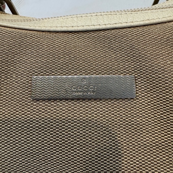 Authentic Gucci hobo bag with chained strap - Picture 11 of 14